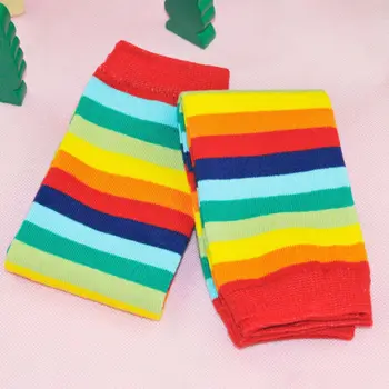1-3T Jeseň Nové Baby Chlapci, Dievčatá Rainbow Pruhované Ponožky Farebné Mäkké Plazenie Kolien Koleno Podložky Chránič Leg Warmers 4